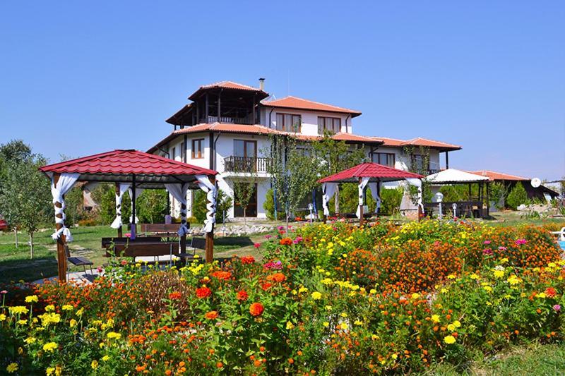 Guest House Misha Petrevene Exterior foto
